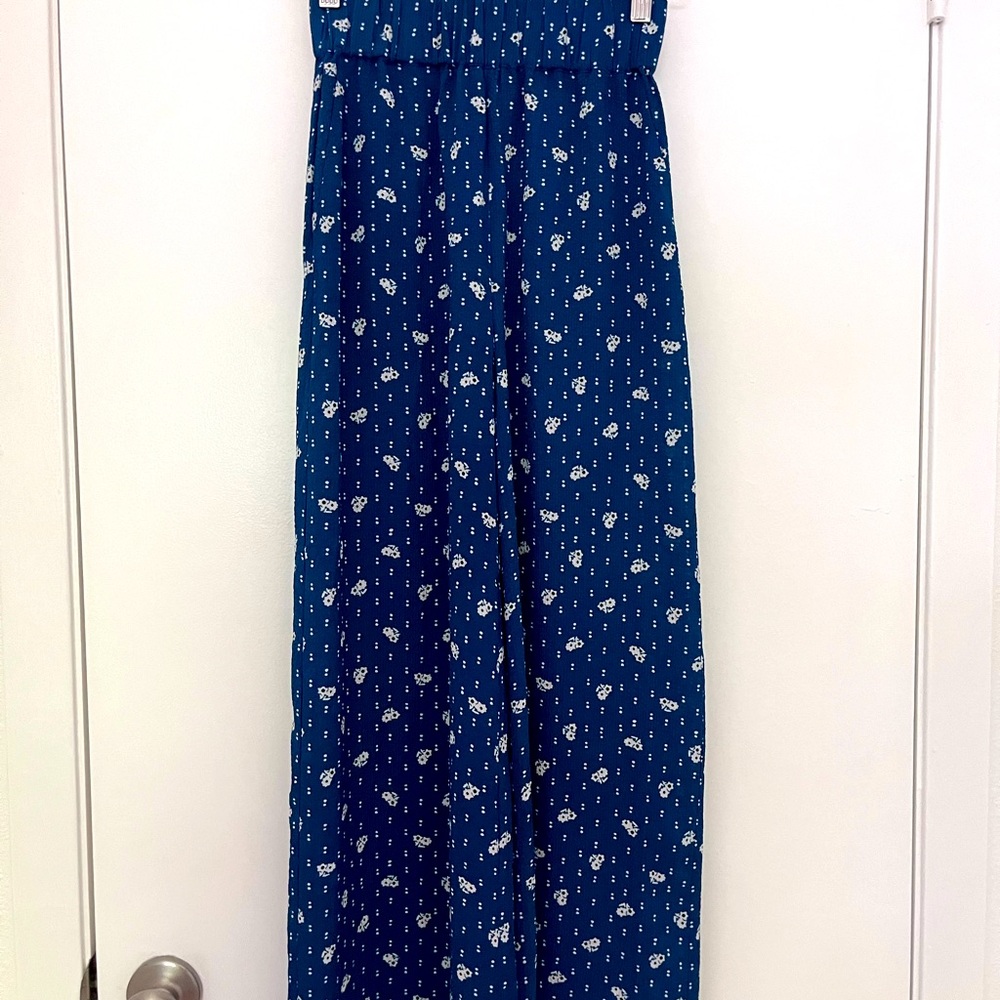 Wide Legged Flowy Pants - excellent condition